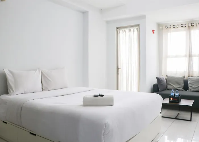 Cozy And Nice Studio Apartment At Mekarwangi Square Cibaduyut By Travelio